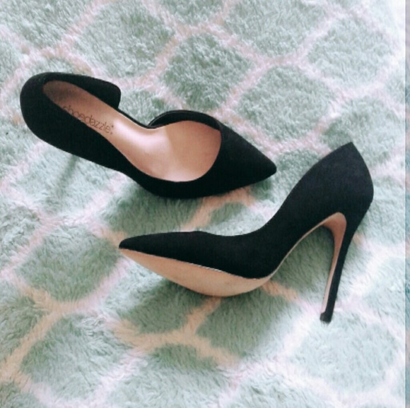 Classic Suede pump - Picture 2 of 5